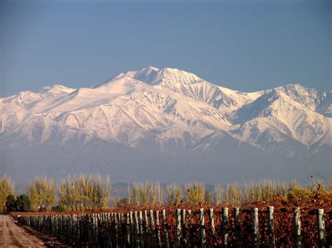 Guides - Mendoza, Argentina - Introduction - Dave's Travel Corner