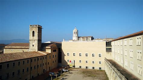 University of Girona wall walk: Spain | Visions of Travel