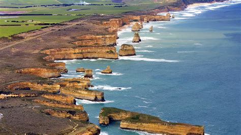 Aerial view of The Twelve Apostles, Victoria, Australia | Windows ...