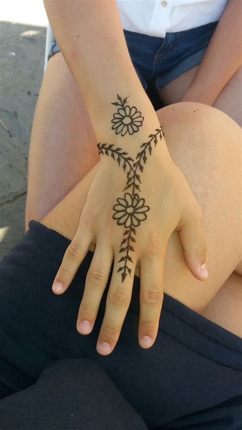 Pin on henna @pula ,Croatia