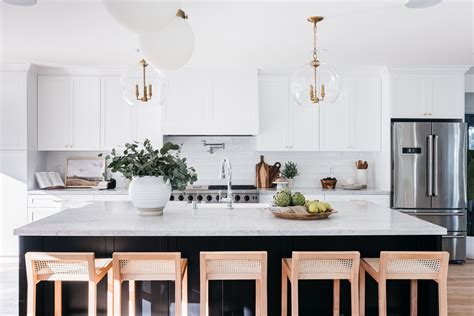 27 Chic and Stylish White Kitchen Cabinet Ideas | Kitchen design, White ...