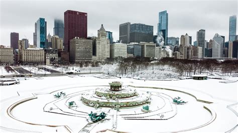 Chicago Buckingham Fountain Photo Chicago Skyline Winter - Etsy