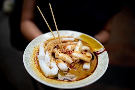 Sham Shui Po Foodie Tour | Kowloon Food Tour | Real Hong Kong Experience