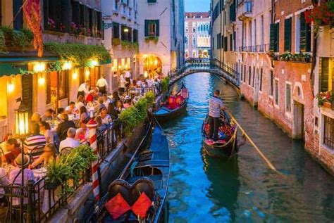 Gondola Night Ride: Romance and Mystery on Venice Canals