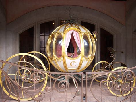 Cinderella's carriage at Disneyland Paris.