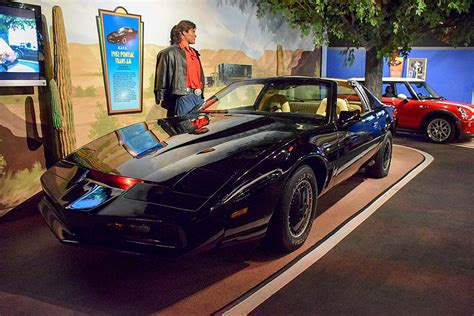 downtown gatlinburg car museum - This Important Log-Book Photo Galery