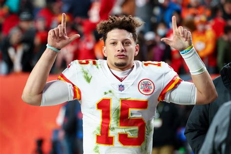 Patrick Mahomes Tops List of NFL’s Most-Liked Skill Players; Aaron ...