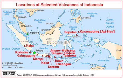 Evacuations Continue Near Rumbling Indonesian Volcano