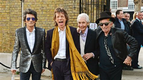 Mick Jagger Had Flings With Fellow Rolling Stones Members, New Book ...