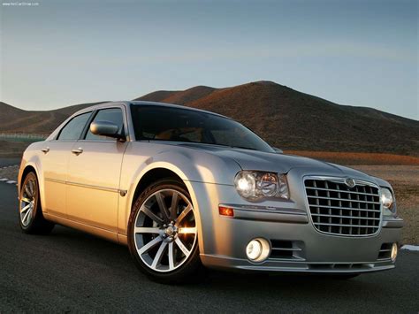 2005 Chrysler 300C SRT8 Gallery 55129 | Top Speed