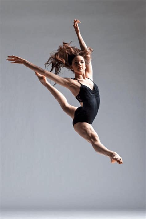 Modern dancer leaping #dance #dancing #contemporary #dancing | Dance ...