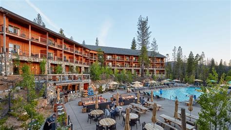 10 Best Hotels Near Yosemite National Park (2022) - Itinku