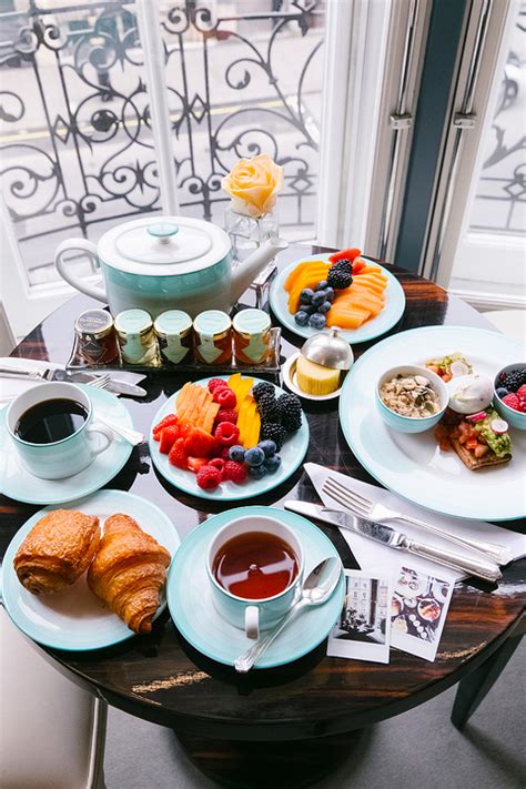 Breakfast at Claridge's - Margarita Karenko Photography