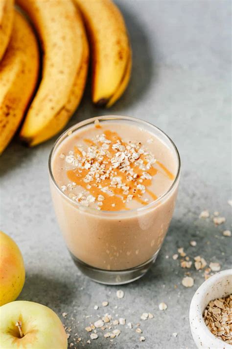 Easy Apple Smoothie - It's creamy, and takes seconds to make!