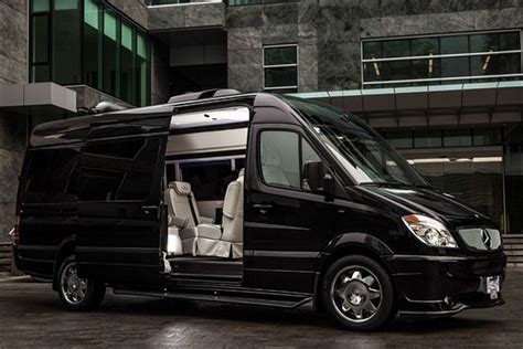 Mercedes-Benz Sprinter 2500 Crew Luxury Van - Luxury Pictures