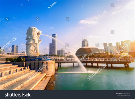 5,984 Merlion Fountain Singapore Images, Stock Photos, 3D objects ...