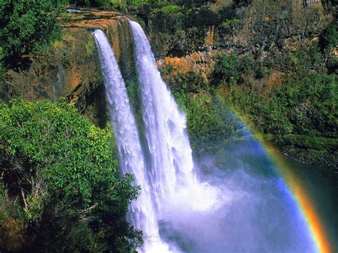 Tourist Attractions: hawaii waterfall