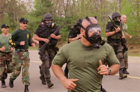 How Does A SWAT Team Really Train? Police training functional ...