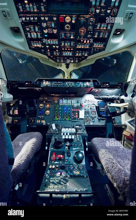 Empty aeroplane cockpit Stock Photo - Alamy