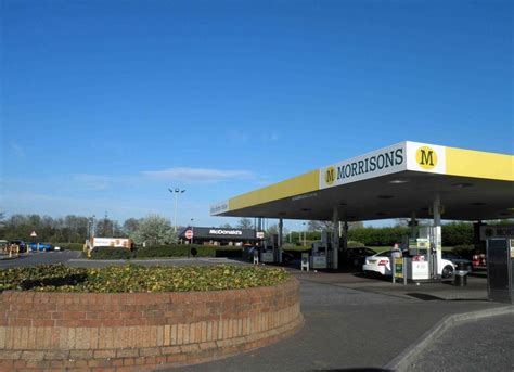 Morrisons supermarket petrol station © Steve Fareham cc-by-sa/2.0 ...