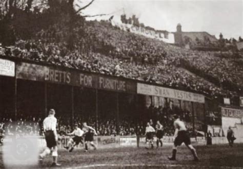 The Nest. Norwich City used to play in a disused quarry. : r/stadiumporn