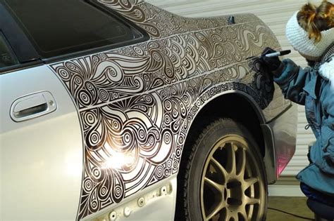 Artist Creates Amazing Car Custom Paint Job With Pen