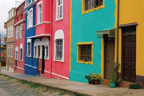 Exploring the Colourful Wonderland that is Valparaiso, Chile | Travel ...