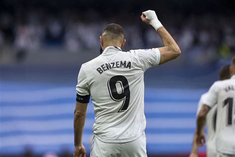 How many goals scored and trophies won did Benzema have at Real Madrid ...