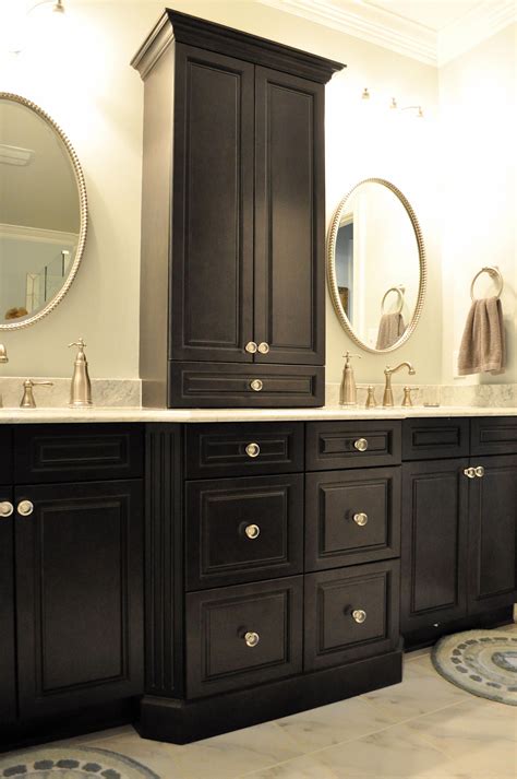 20+30+ Bathroom Vanity Storage Ideas – HOMYRACKS