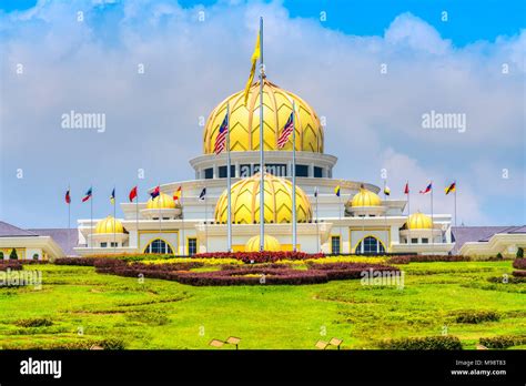 Malaysia old royal palace hi-res stock photography and images - Alamy