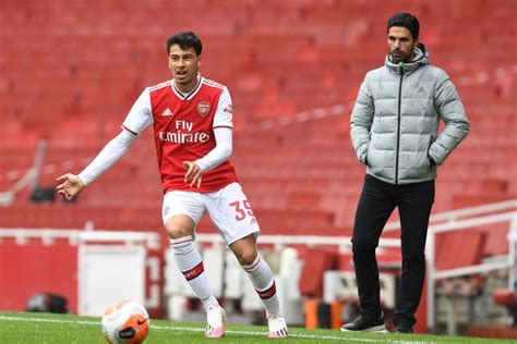 Arsenal blow as starlet striker Gabriel Martinelli ruled out for rest ...