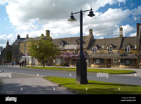 Broadway Worcestershire UK Stock Photo - Alamy