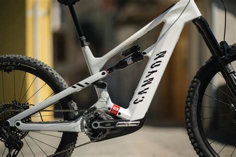 Canyon releases race-bred Strive:ON electric enduro bike with 160mm of ...