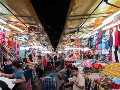 Buying fake designer goods??? - Silom Night Market, Bangkok Traveller ...