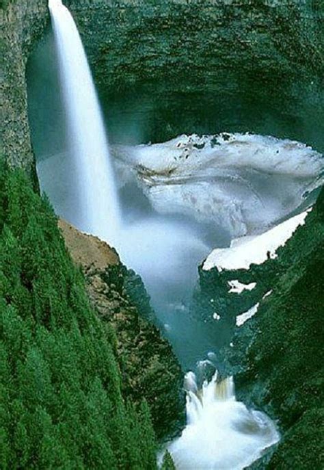 Helmcken Falls,British Columbia, Canada | Holidayspots4u