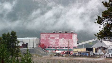 Cassiar asbestos mine workers urged to monitor health | CBC News