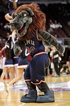 Saint Mary's Gaels mascot | San diego basketball, Mascot, College logo