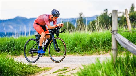 Brent McMahon's 2019 Quintana Roo PRsix Disc - Triathlon Magazine Canada