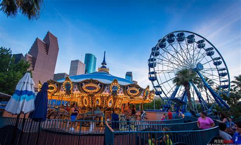 Downtown Aquarium : r/houston