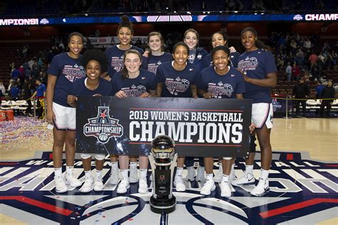 UConn Women's Basketball Wins Sixth Straight American Title - UConn Today