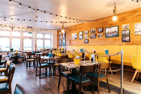 17 Amazing Places to Eat in Falmouth That You Need to Try