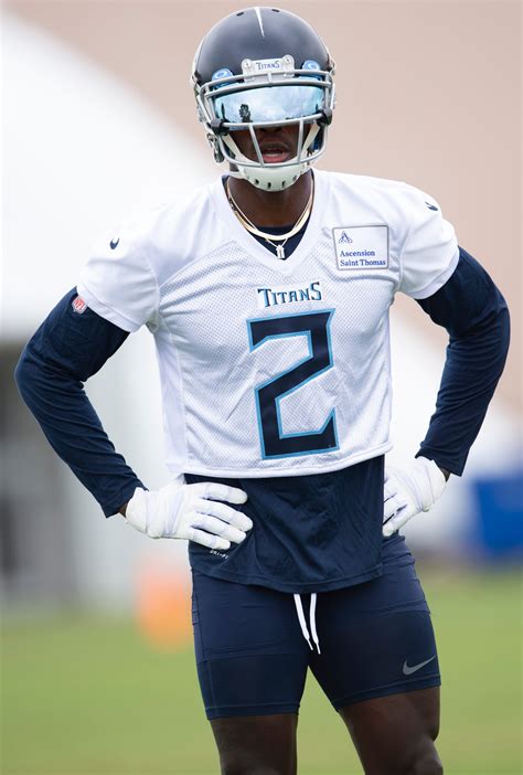 Best photos from Tennessee Titans WR Julio Jones’ practice debut