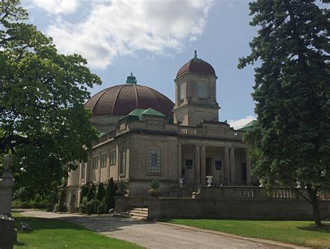 Bohemian National Cemetery | Been There, Seen That