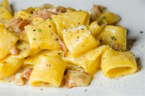 Pasta patate e prosciutto: la ricetta del primo piatto semplice e saporito