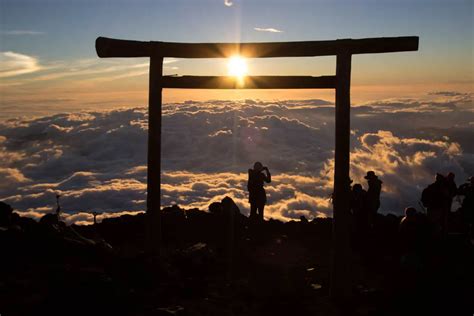 Climbing Up (And Pooping On) Mount Fuji (Part II) | Halfway Anywhere