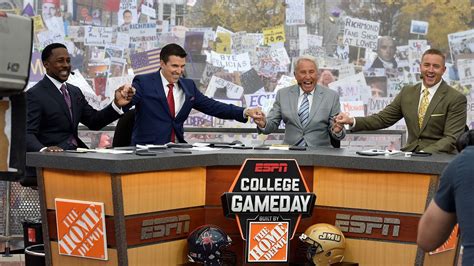 Meet the personalities of ESPN 'College GameDay'