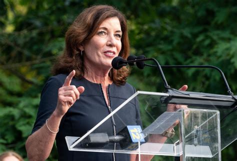 Kathy Hochul - Bio, Net Worth, Age, Married, Husband, Family, Salary ...