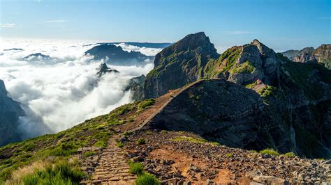 Pico Do Arieiro To Pico Ruivo Hike (PR1) On Madeira Island | TouristSecrets