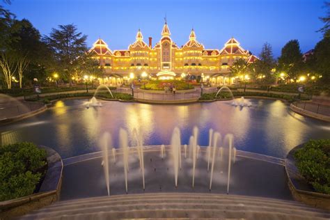 Disneyland® Hotel | 2020 hinnat >> ebookers.fi