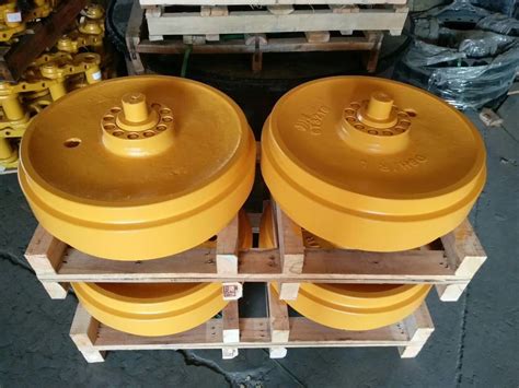 Bulldozer Undercarriage Parts Front Idler For D5G ，Construction ...